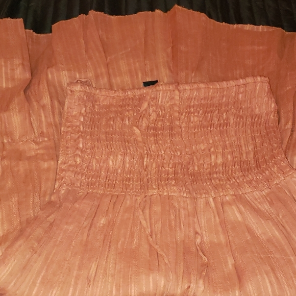 Dress - Picture 3 of 5